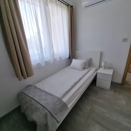 公寓 Villakali 鲍洛托瑙考利